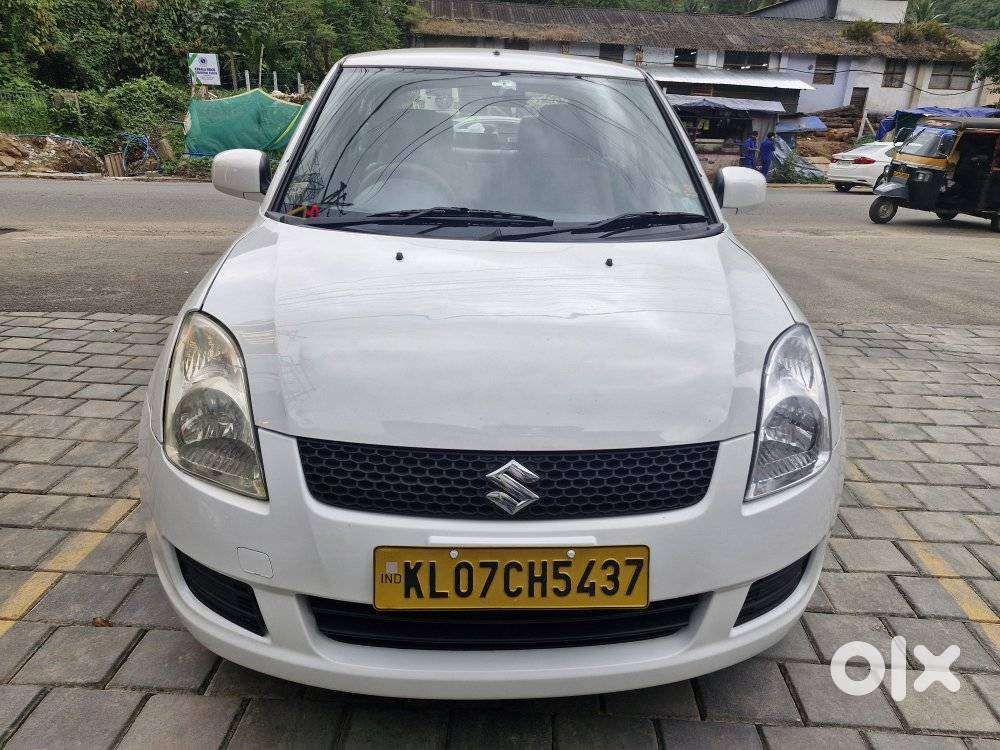 Maruti Suzuki Swift Dzire Tour Ldi, 2016, Diesel