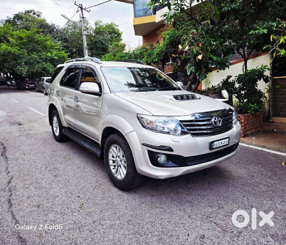 Toyota Fortuner 3.0 4x2 Automatic, 2012, Diesel