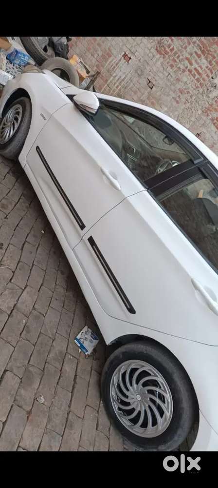 Hyundai Verna 2011