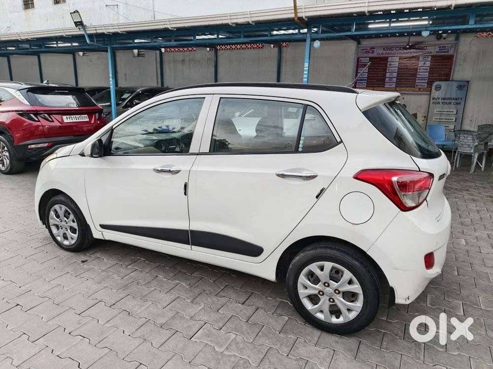 Hyundai Grand I10 Sportz, 2014, Petrol