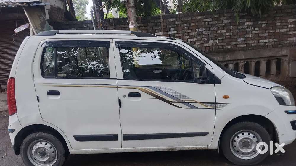 7 Seater Chahiye