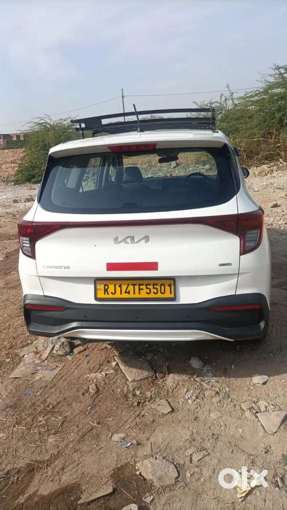 Kia Carens 2023 Diesel 130000 Km Driven