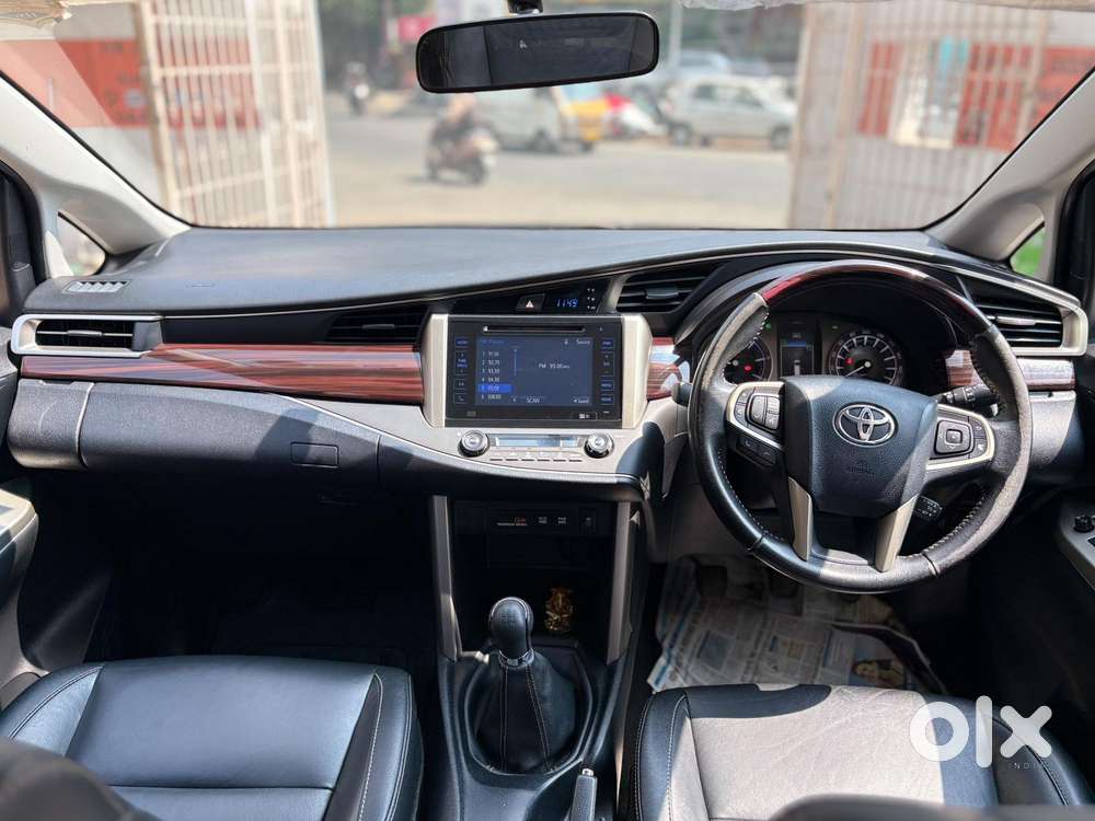 Toyota Innova Crysta Zx 2.4 Diesel 7 Seater, 2017, Diesel