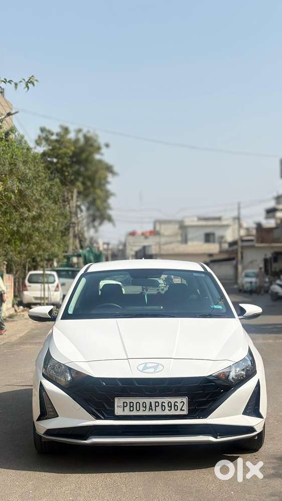 Hyundai New I20 2024 Petrol 22000 Km Driven