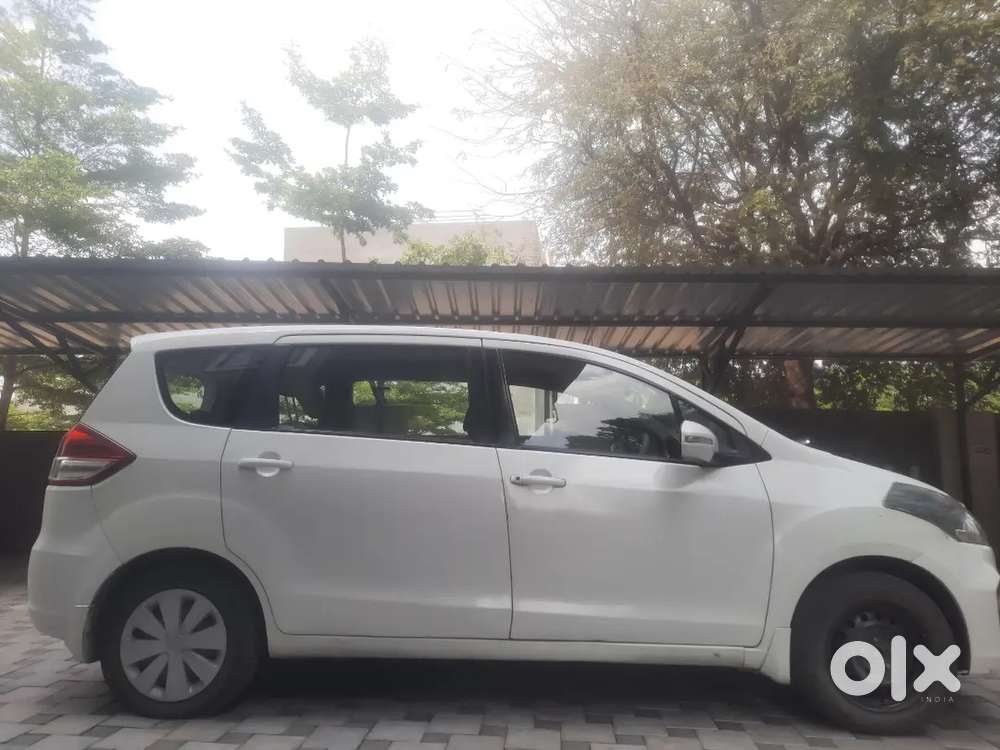 White Ertiga Petrol