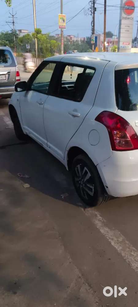Maruti Suzuki Swift 2010 Diesel 144000 Km Driven