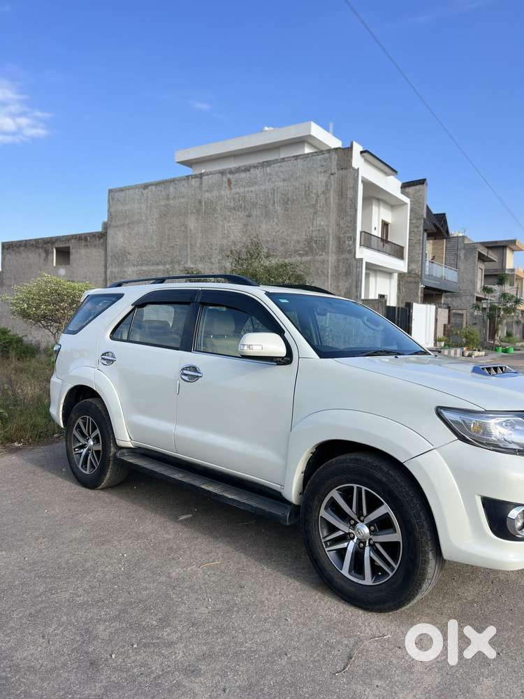 Toyota Fortuner 3.0 4x2 Automatic, 2015, Diesel