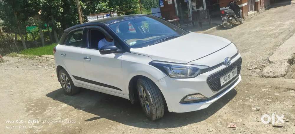Hyundai I20 2016 Petrol Well Maintained/top Variant Push Button Start