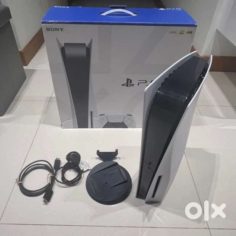 Sony PlayStation 5 825GB Disc Edition