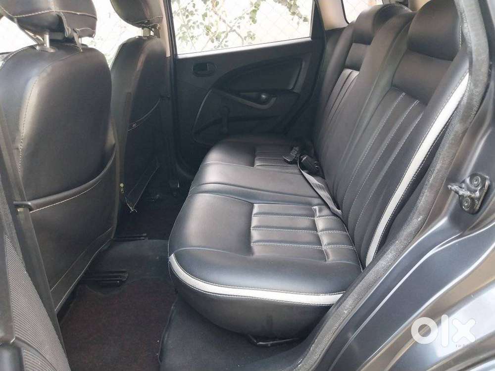 Ford Figo 2010-2012 Petrol Lxi, 2011, Petrol