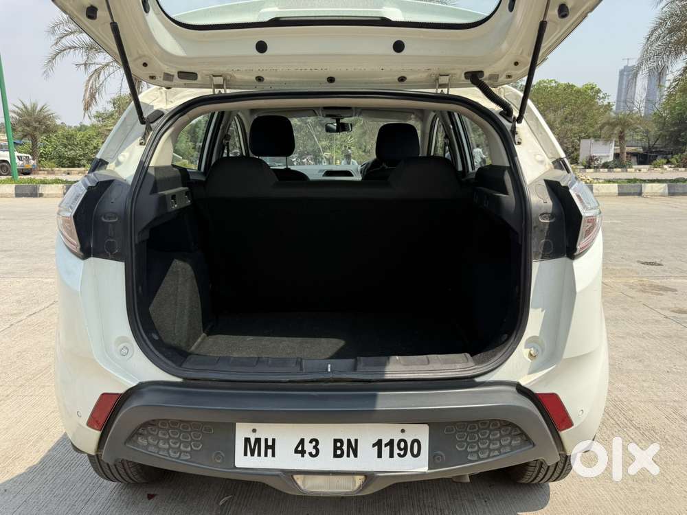 Tata Nexon 1.2 Revotron Xm (s), 2018, Petrol