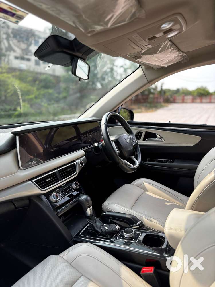 Mahindra Xuv700 2.2 Ax 7 Diesel At Str Awd, 2023, Diesel