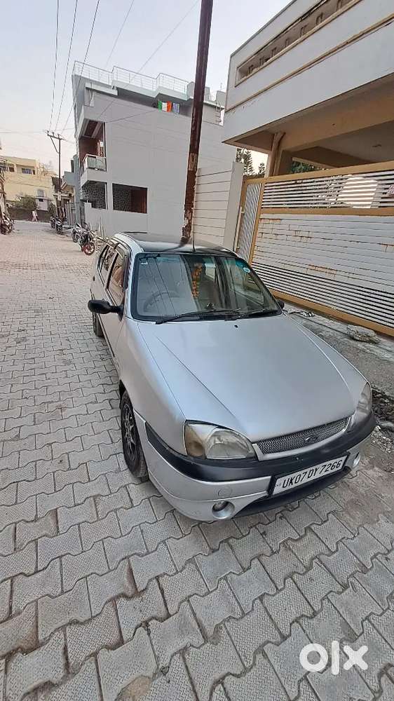 Ford Ikon 1.4 Zxi 2009