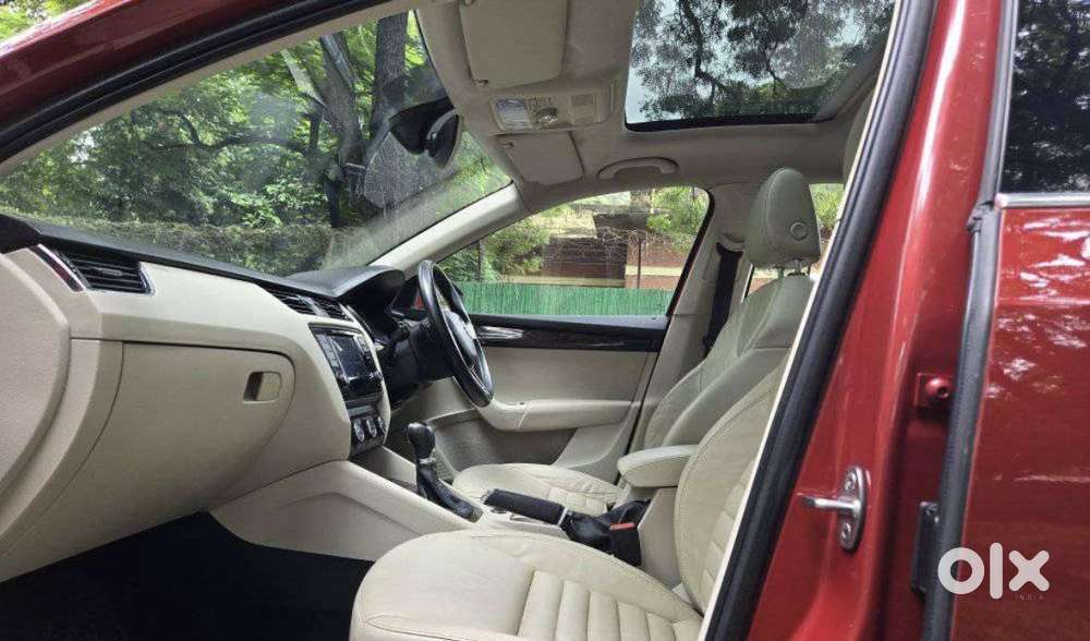 Skoda Octavia 1.8 Tsi Style Plus At, 2016, Petrol