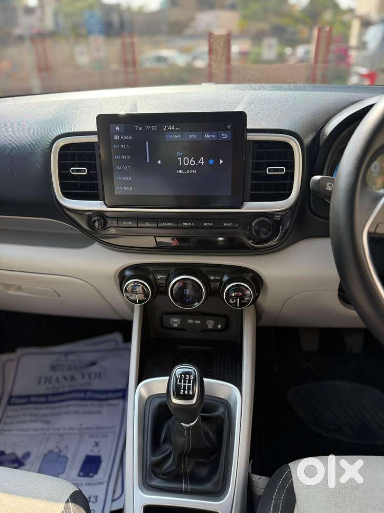 Hyundai Venue Sx (o) Mt 1.5 Diesel, 2022, Diesel