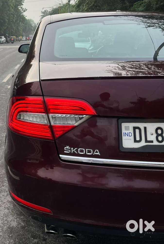 Skoda Superb Elegance 1.8 Tsi At, 2015, Petrol