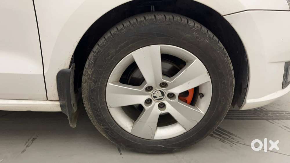 Skoda Rapid 1.5 Tdi At Style Plus, 2016, Diesel