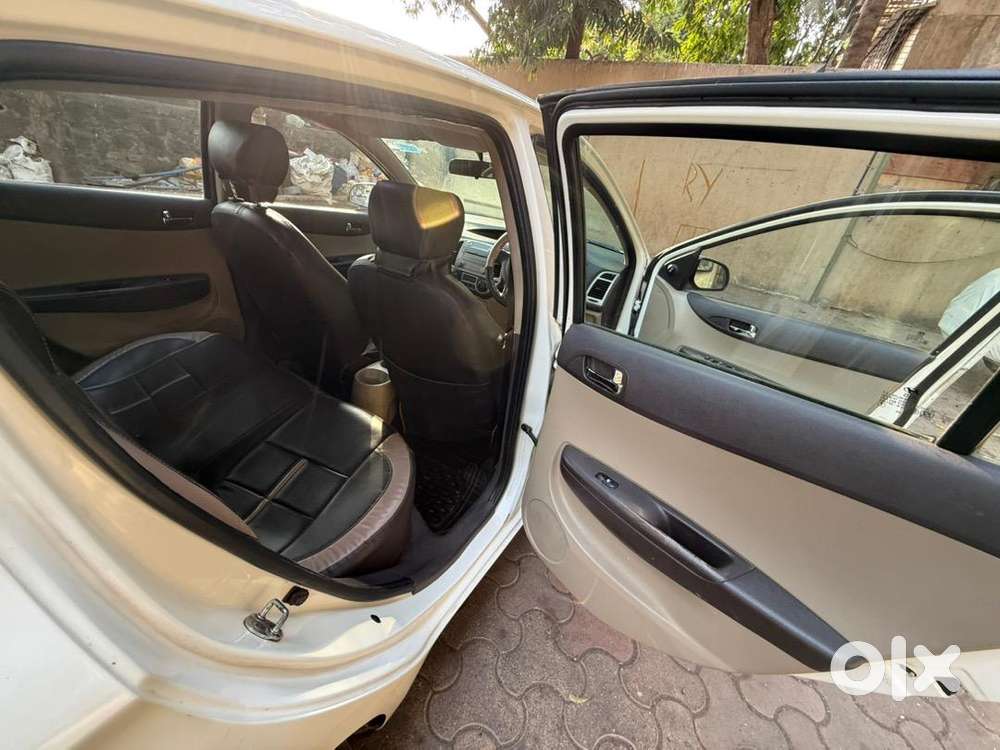 Hyundai I20 2011 Petrol Well Maintained