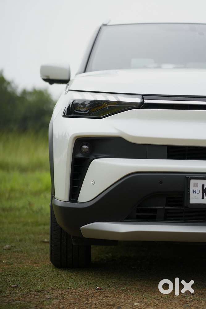 Maruti Suzuki Victoris Zxi Plus (o) Petrol Manual, 2025, Petrol