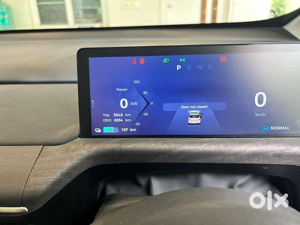 Mg Windsor Ev 2025 Electric Great Condition