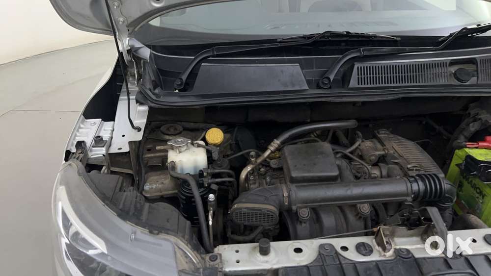 Renault Triber Rxz Easy-r Amt, 2020, Petrol