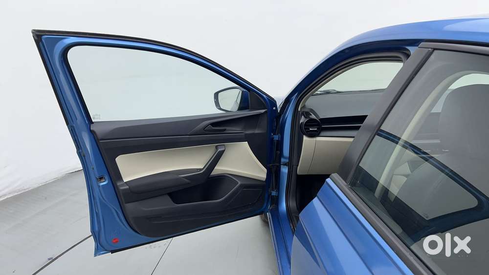 Skoda Slavia Active 1.0l Tsi Mt, 2022, Petrol