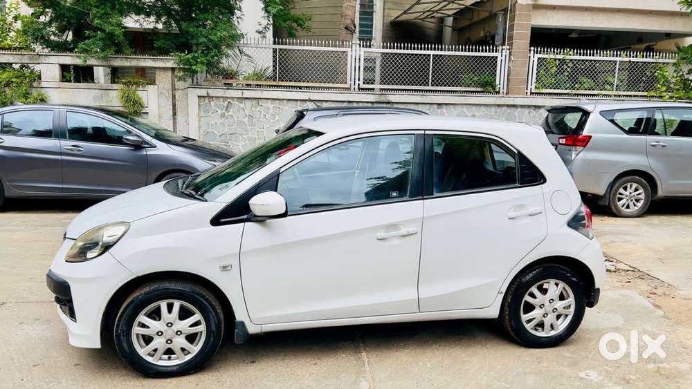 Honda Brio V Mt, 2012, Cng & Hybrids
