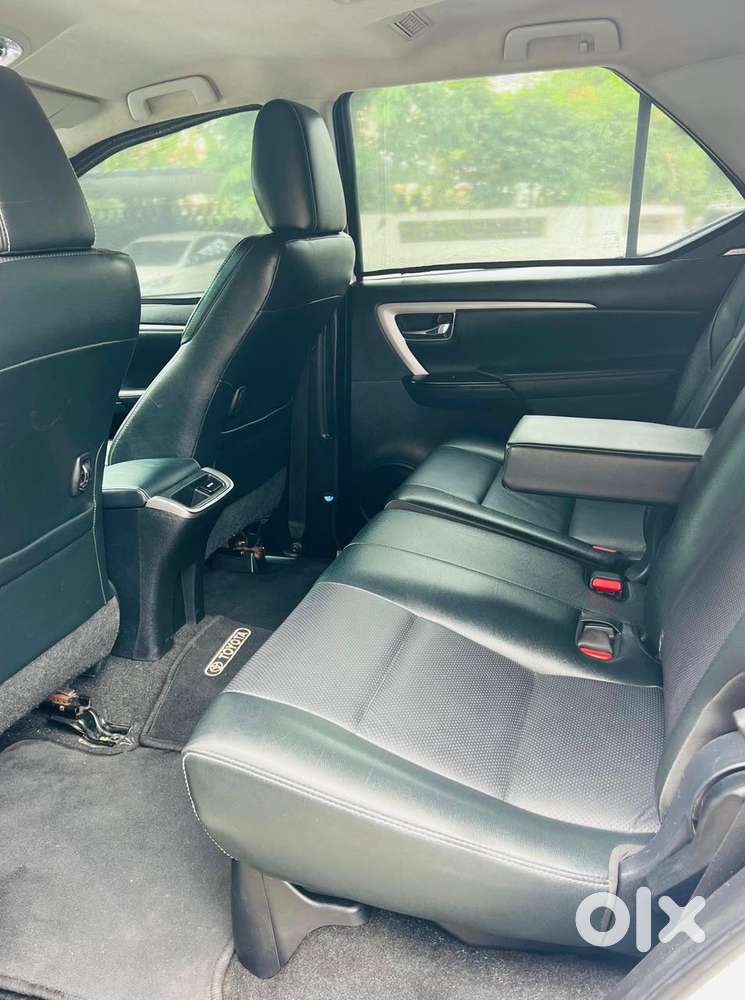 Toyota Fortuner 4x2 At 2.8 Diesel, 2022, Diesel