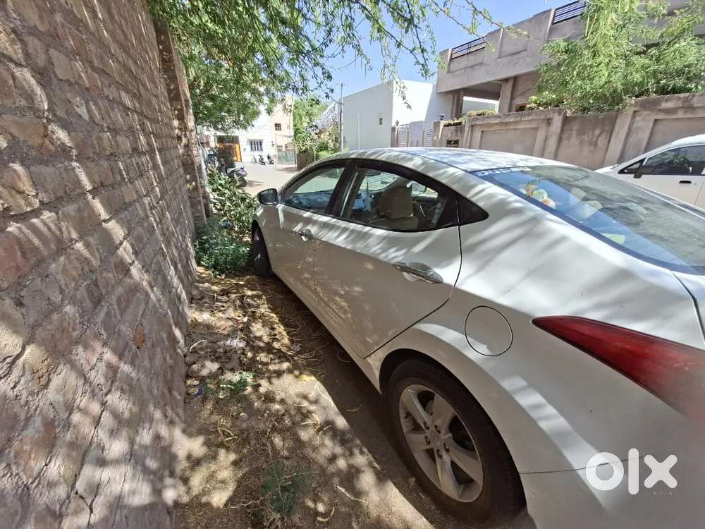 Hyundai Elantra 1.8 2013