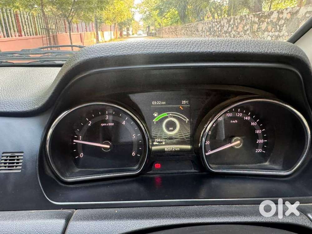 Tata Hexa 2.2 Xe 4x2 7 Str, 2018, Diesel