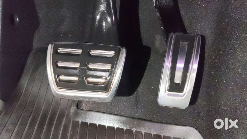 Skoda Octavia 2.0 L K Tsi At, 2023, Petrol
