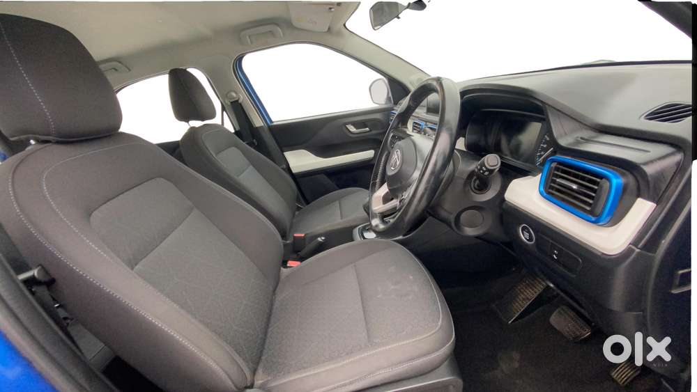 Tata Punch 1.2 Revotron Creative Amt Dual Tone, 2023, Petrol