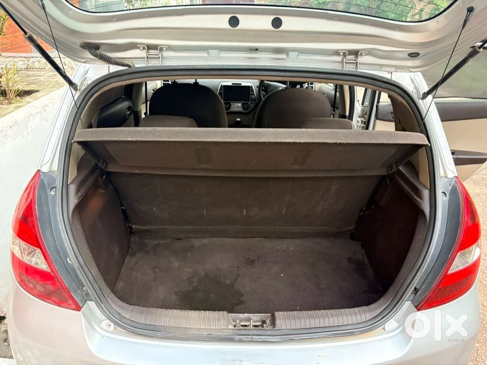 Hyundai I20 2011  Well Maintained  Touch Screen  Premium Speakers