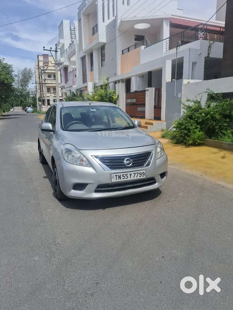 Nissan Sunny 2011 Car