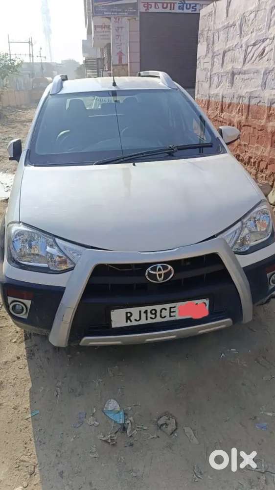 Toyota Etios Cross 2014 Diesel Well Maintained  24+ Milage