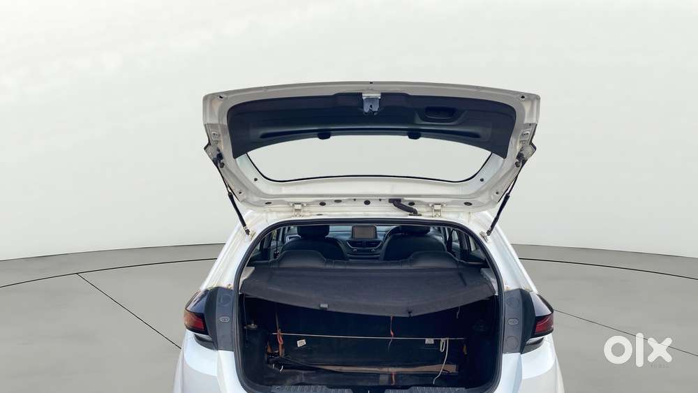 Tata Altroz 1.2 Xt, 2020, Petrol