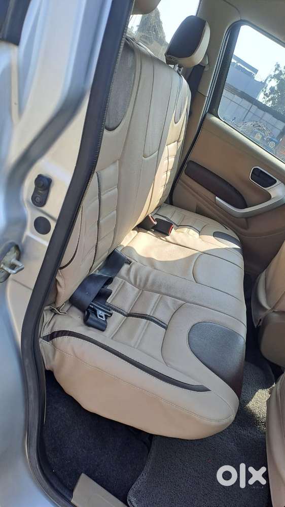 Mahindra Tuv 300 T8 Amt, 2015, Diesel