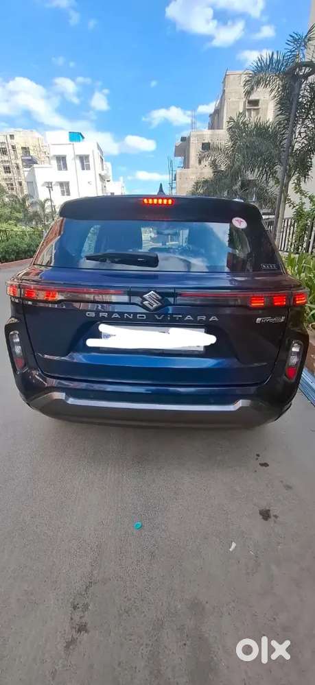 Maruti Suzuki Grand Vitara 5 Seater 2023 Petrol Well Maintained