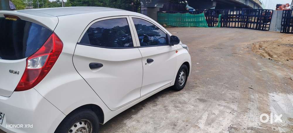 Hyundai Eon Era +, 2017, Petrol