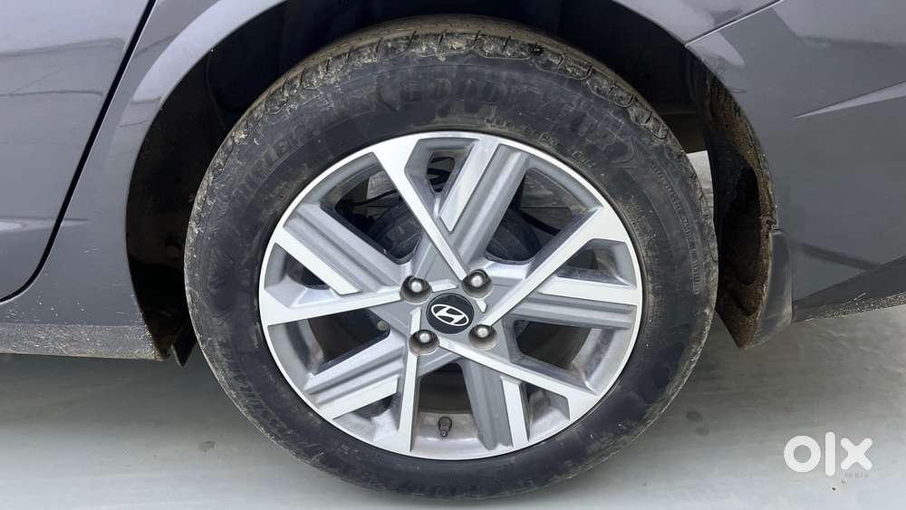 Hyundai Verna 1.5 Sx (o) Petrol Mt, 2023, Petrol