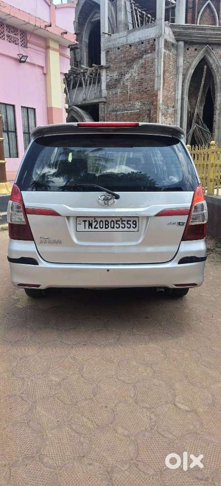 Toyota Innova 2.5 G (diesel) 8 Seater Bs Iv, 2011, Diesel