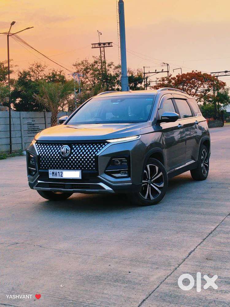 Mg Hector Plus Savvy Pro 1.5 Turbo Petrol Cvt 7 Str Dual Tone, 2023,..