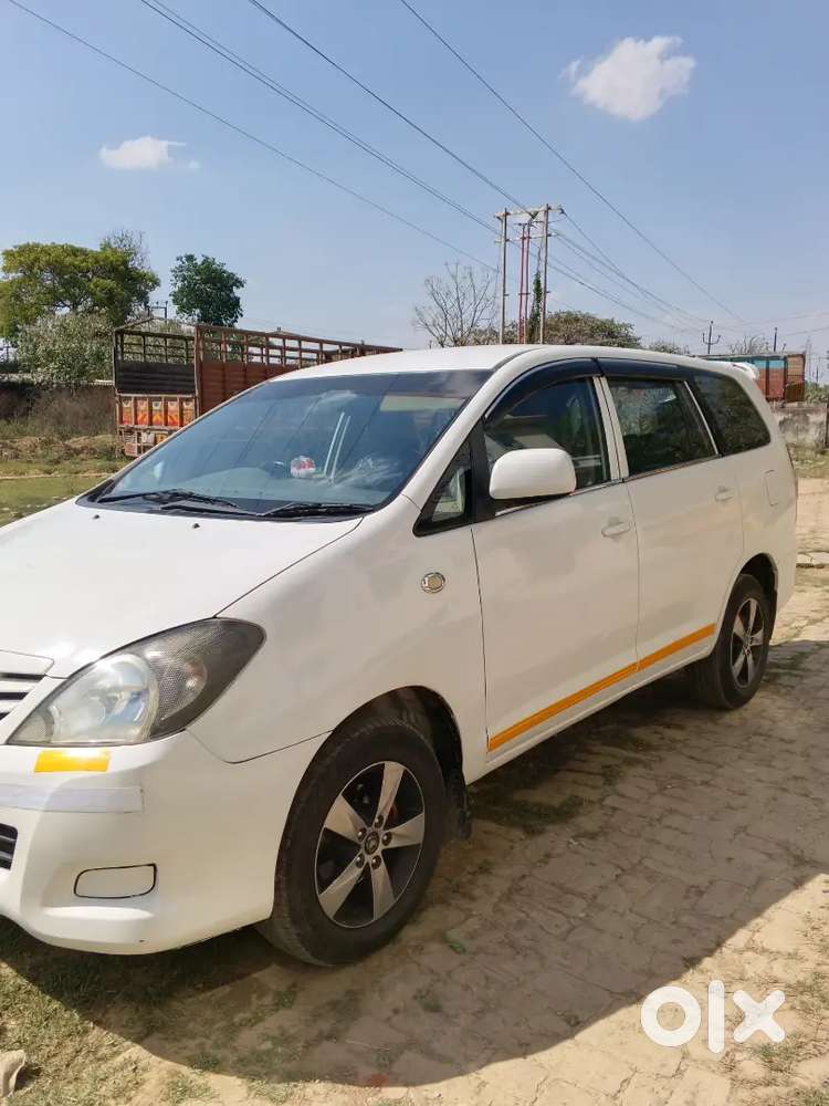 Toyota Innova 2011 Diesel Well Maintained