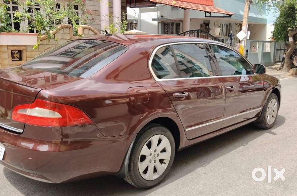 Skoda Superb Elegance 1.8 Tsi At, 2011, Petrol