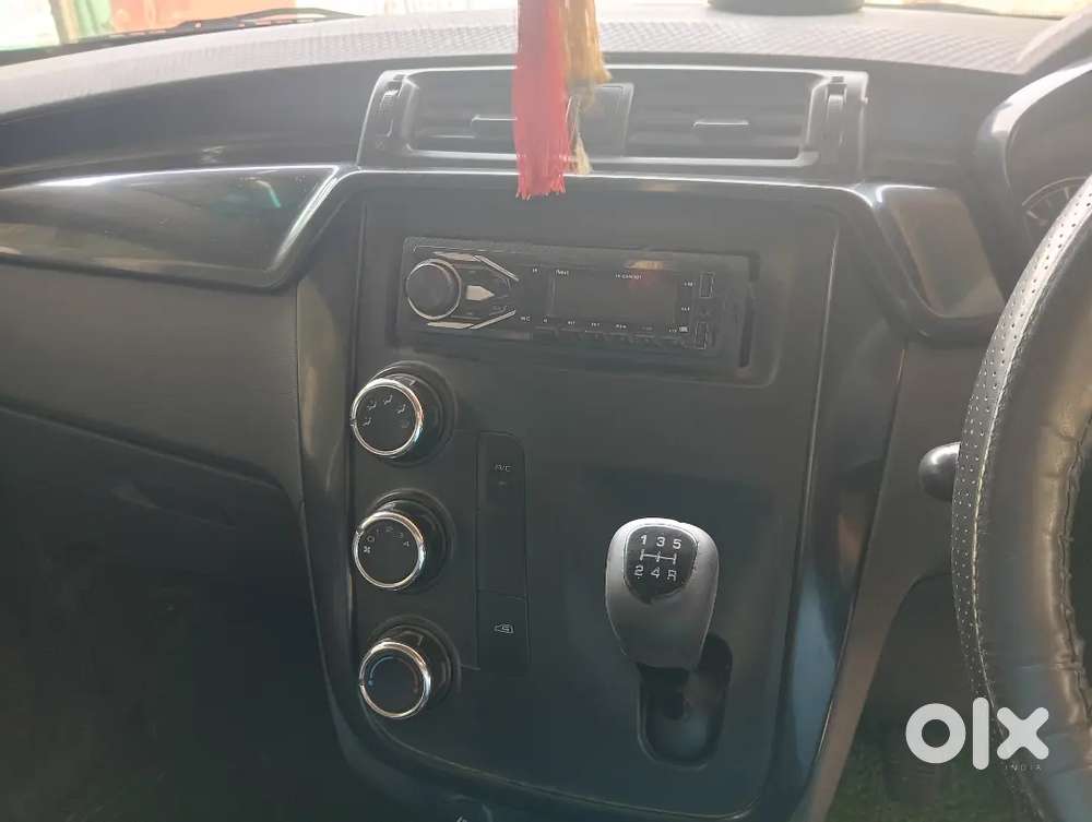 Company Fiting Cng Tayar Insurance Batary New Condition Ok 30 Plus Avr