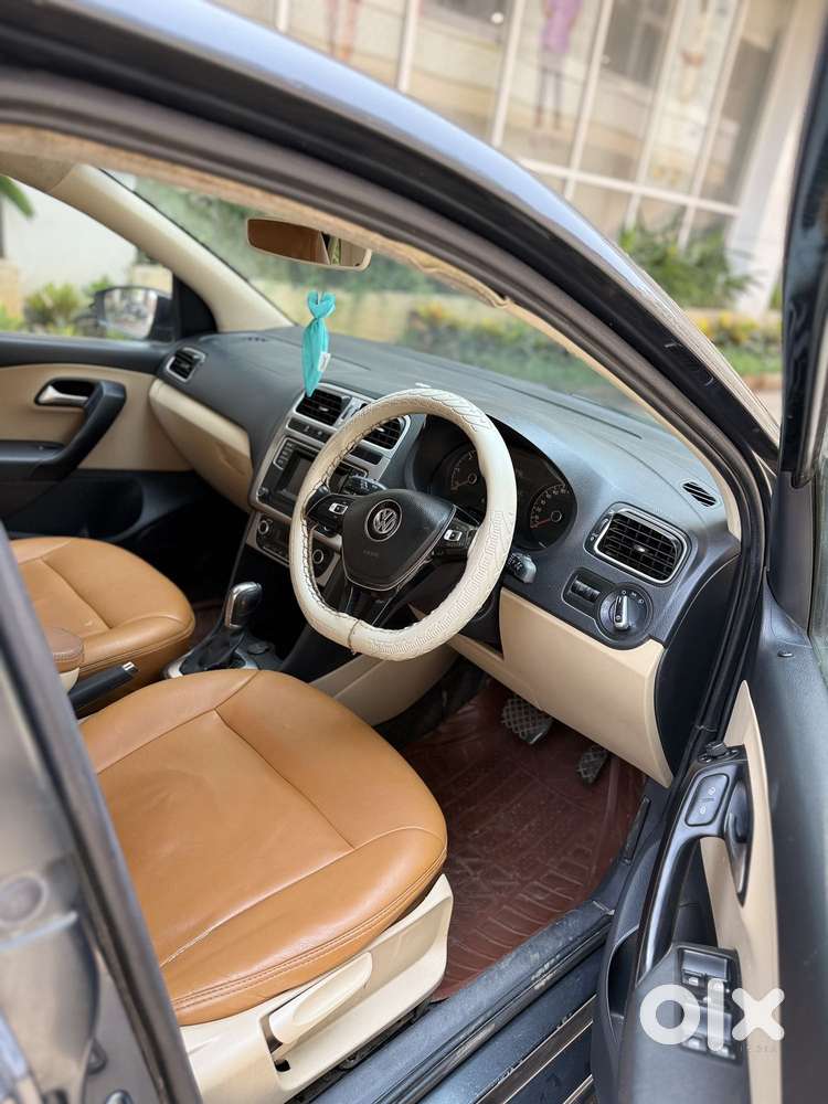 Volkswagen Ameo 1.5 Tdi Highline At 16 Alloy, 2017, Diesel