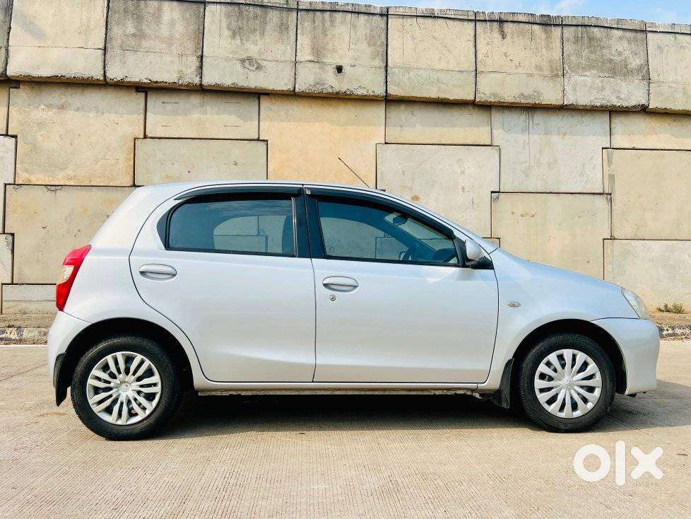 Toyota Etios Liva 2011-2012 G, 2012, Petrol