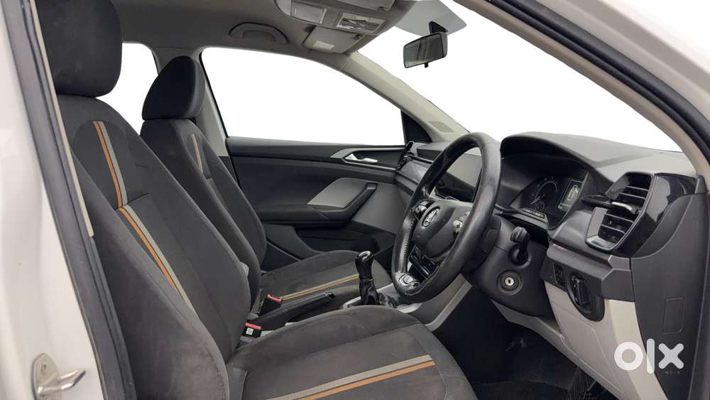 Skoda Kushaq 1.0 Tsi Ambition, 2022, Petrol