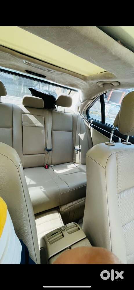 Mercedes-benz C-class 2013 Petrol 120000 Km Driven