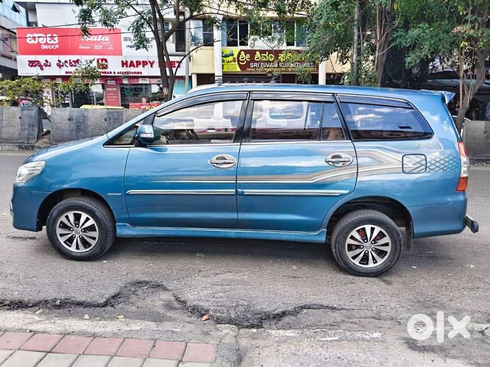 Toyota Innova [ ] 2.5 V Diesel 7 Str, 2013, Diesel
